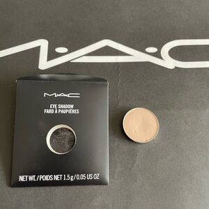MAC Eyeshadow in Brulé